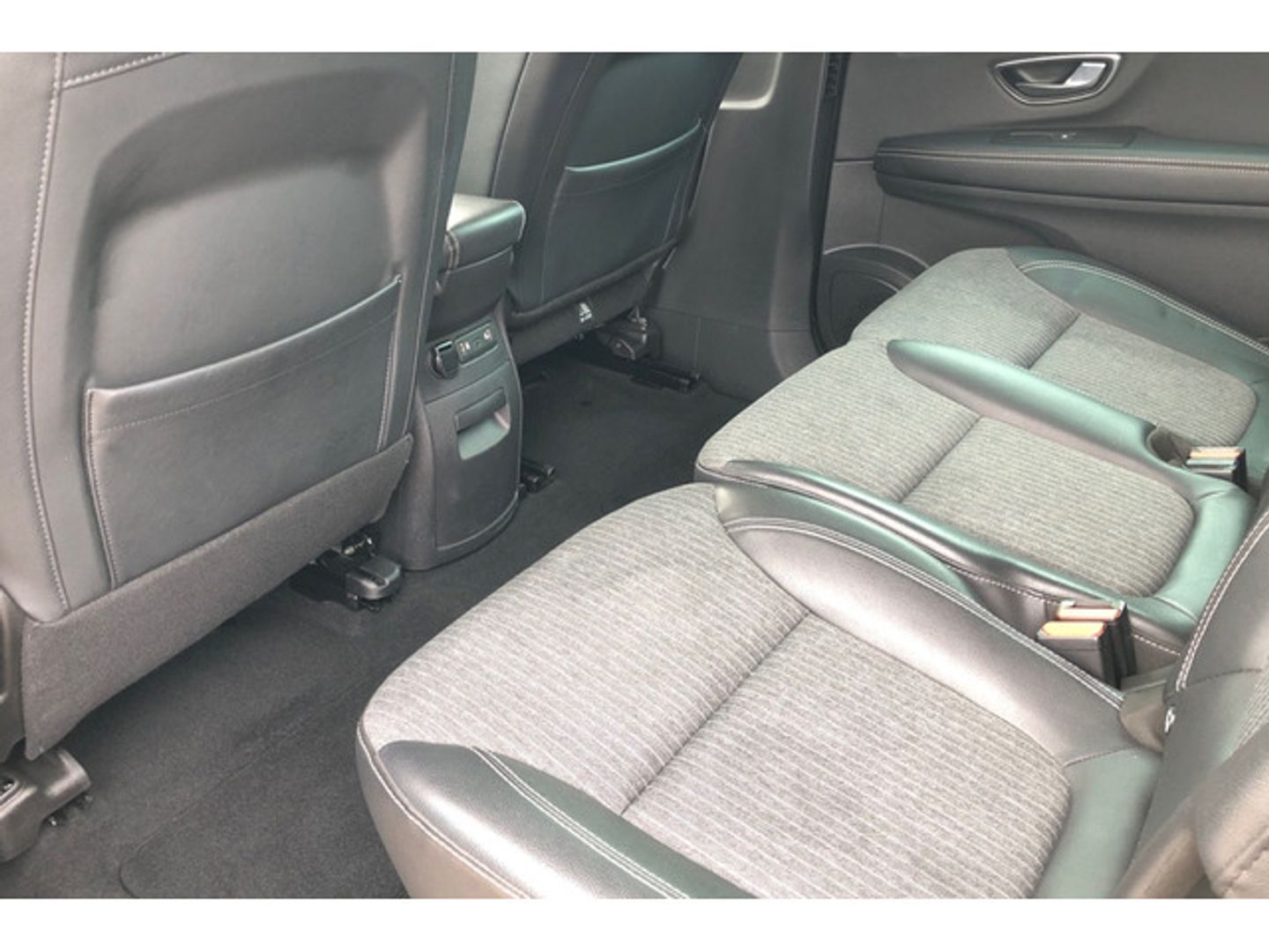 Renault Grand Scenic Zen TCe 103 kW (140 CV) GPF