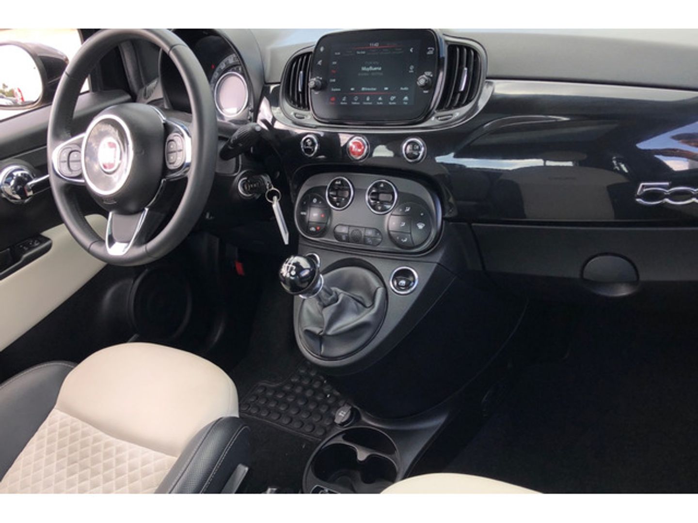 Fiat 500 1.0 Hybrid Dolcevita 51 kW (70 CV)