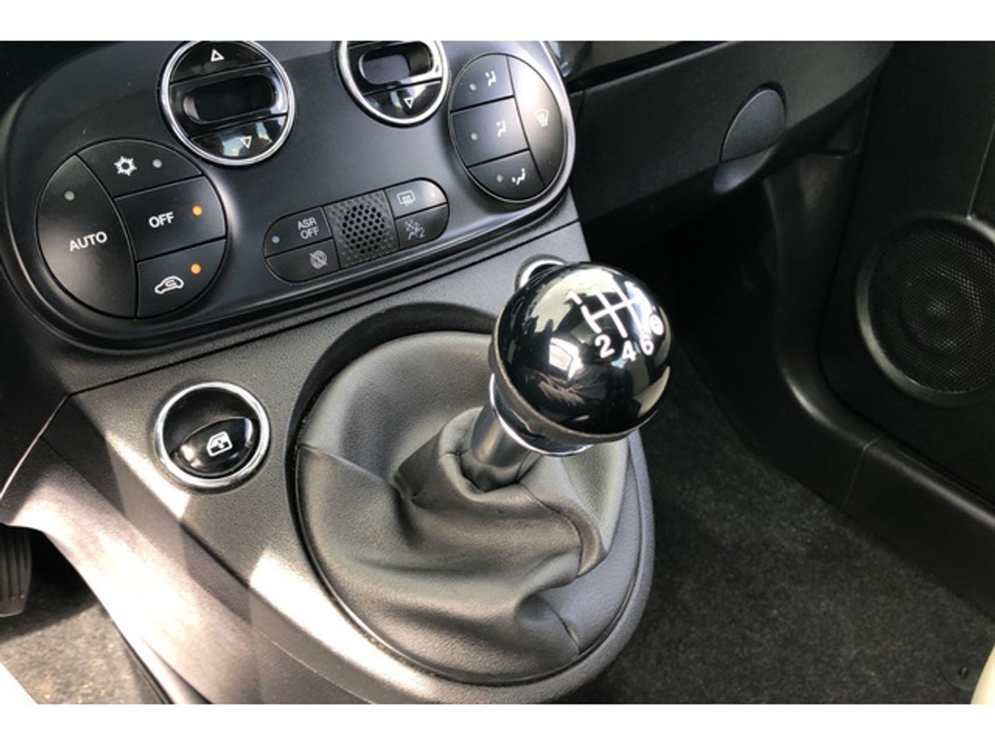 Fiat 500 1.0 Hybrid Dolcevita 51 kW (70 CV)