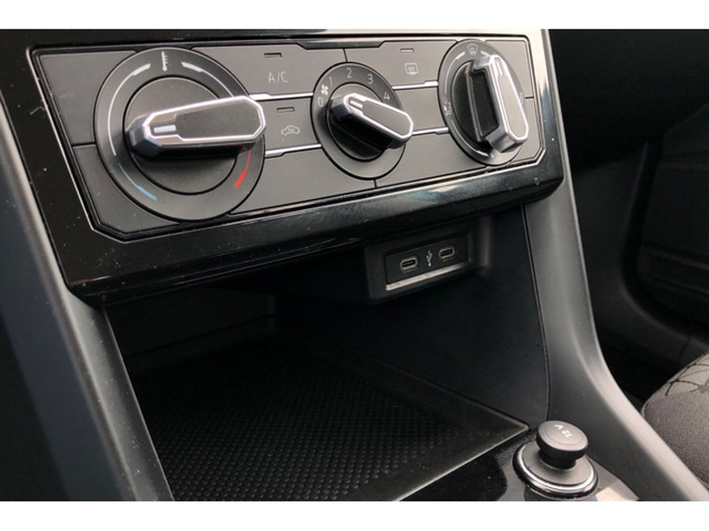 Volkswagen T-Cross Advance 1.0 TSI 70 kW (95 CV)