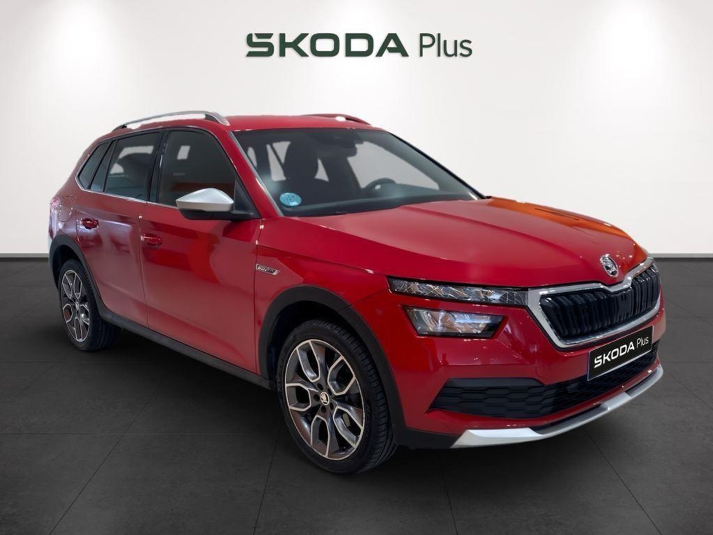 Skoda Kamiq 1.0 TSI Scout 81 kW (110 CV) Rojo SUV
