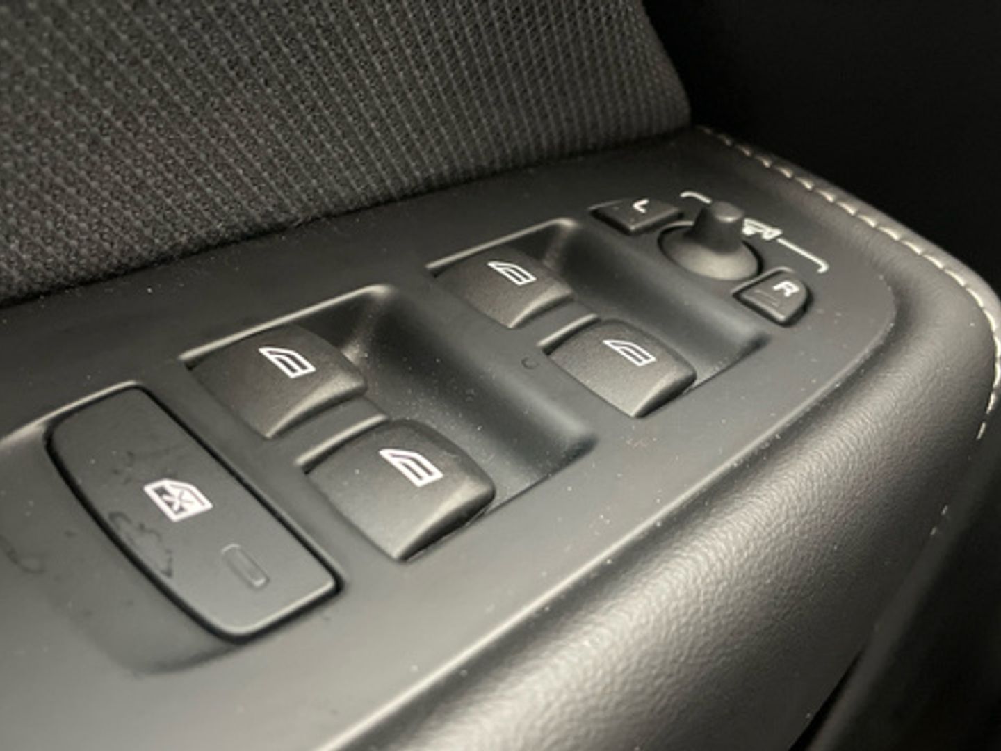 Volvo XC60 B4 D R-Design Auto 145 kW (197 CV)