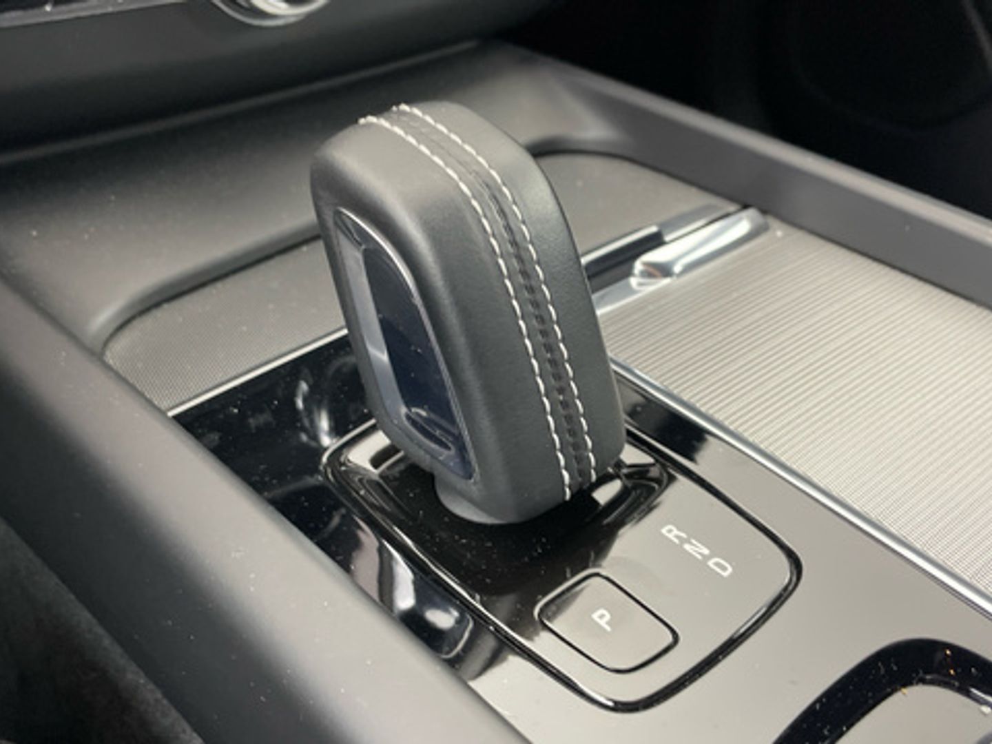 Volvo XC60 B4 D R-Design Auto 145 kW (197 CV)