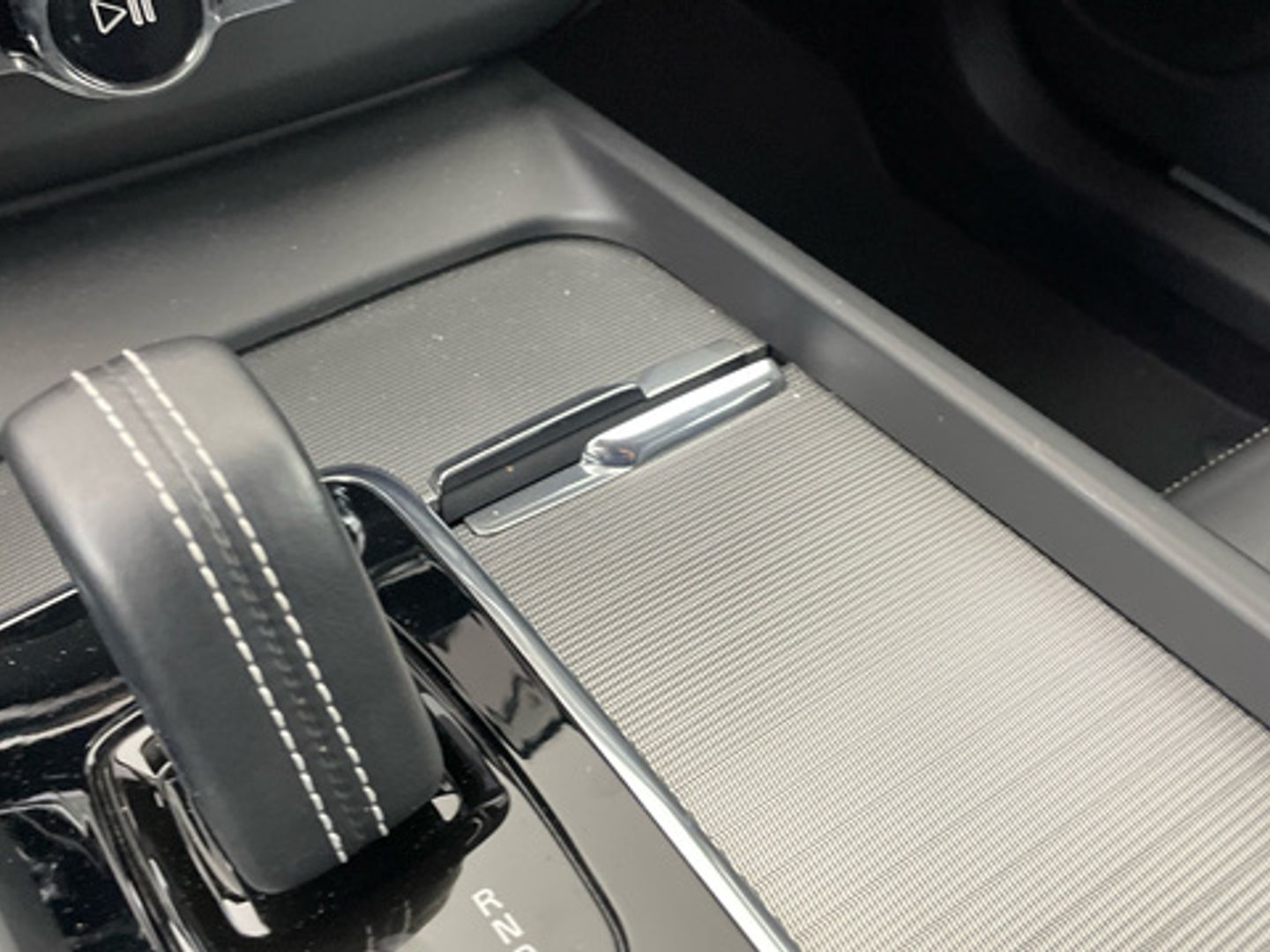 Volvo XC60 B4 D R-Design Auto 145 kW (197 CV)
