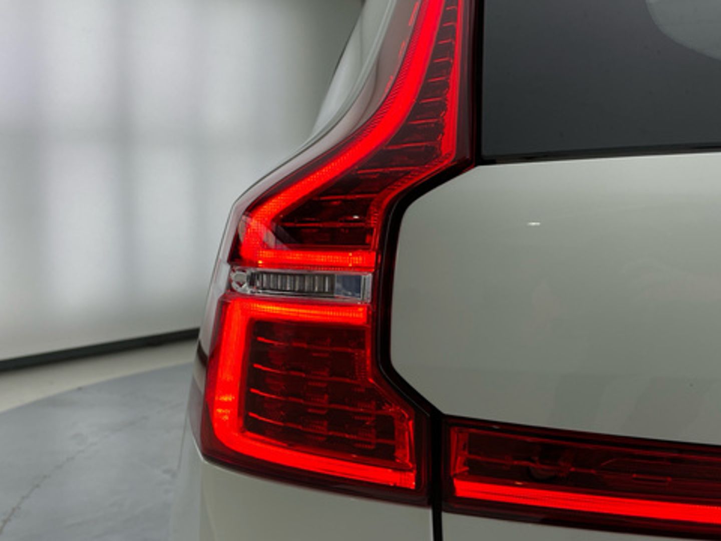 Volvo XC60 B4 D R-Design Auto 145 kW (197 CV)