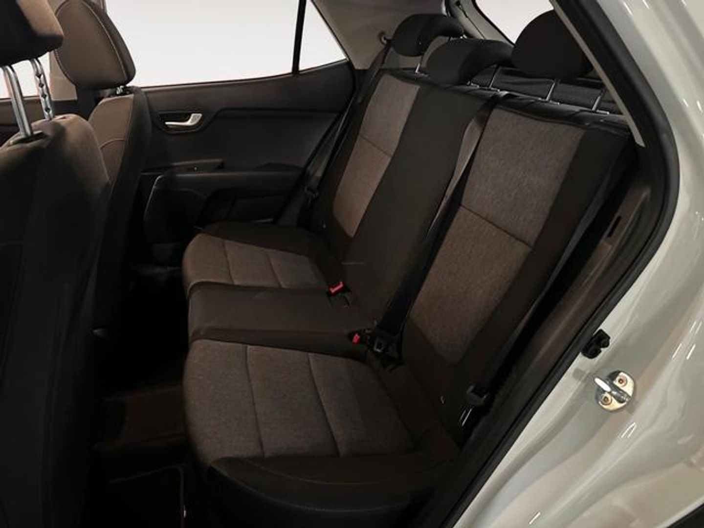Kia Stonic 1.0 T-GDi MHEV MT Concept 74 kW (100 CV)