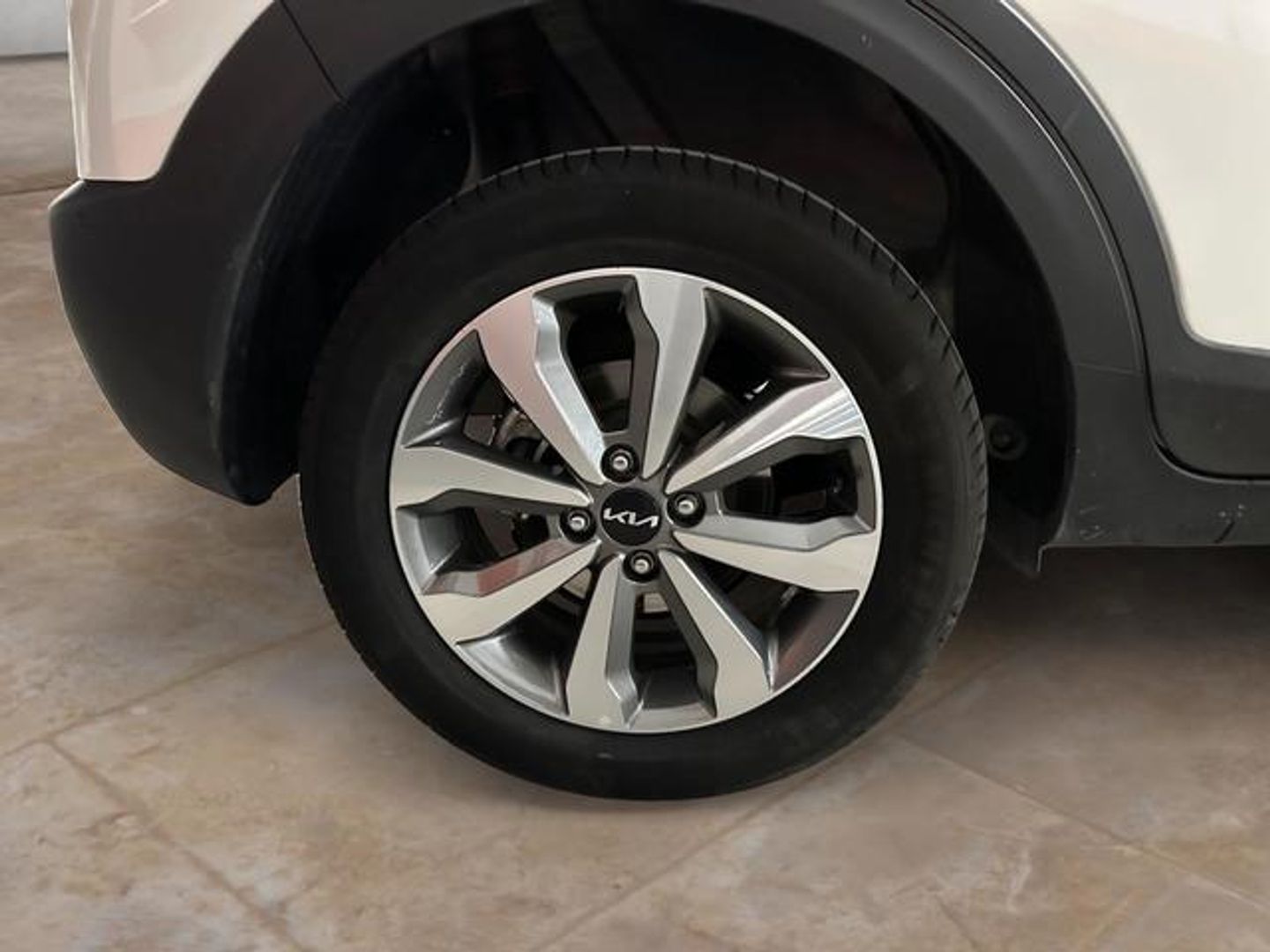 Kia Stonic 1.0 T-GDi MHEV MT Concept 74 kW (100 CV)