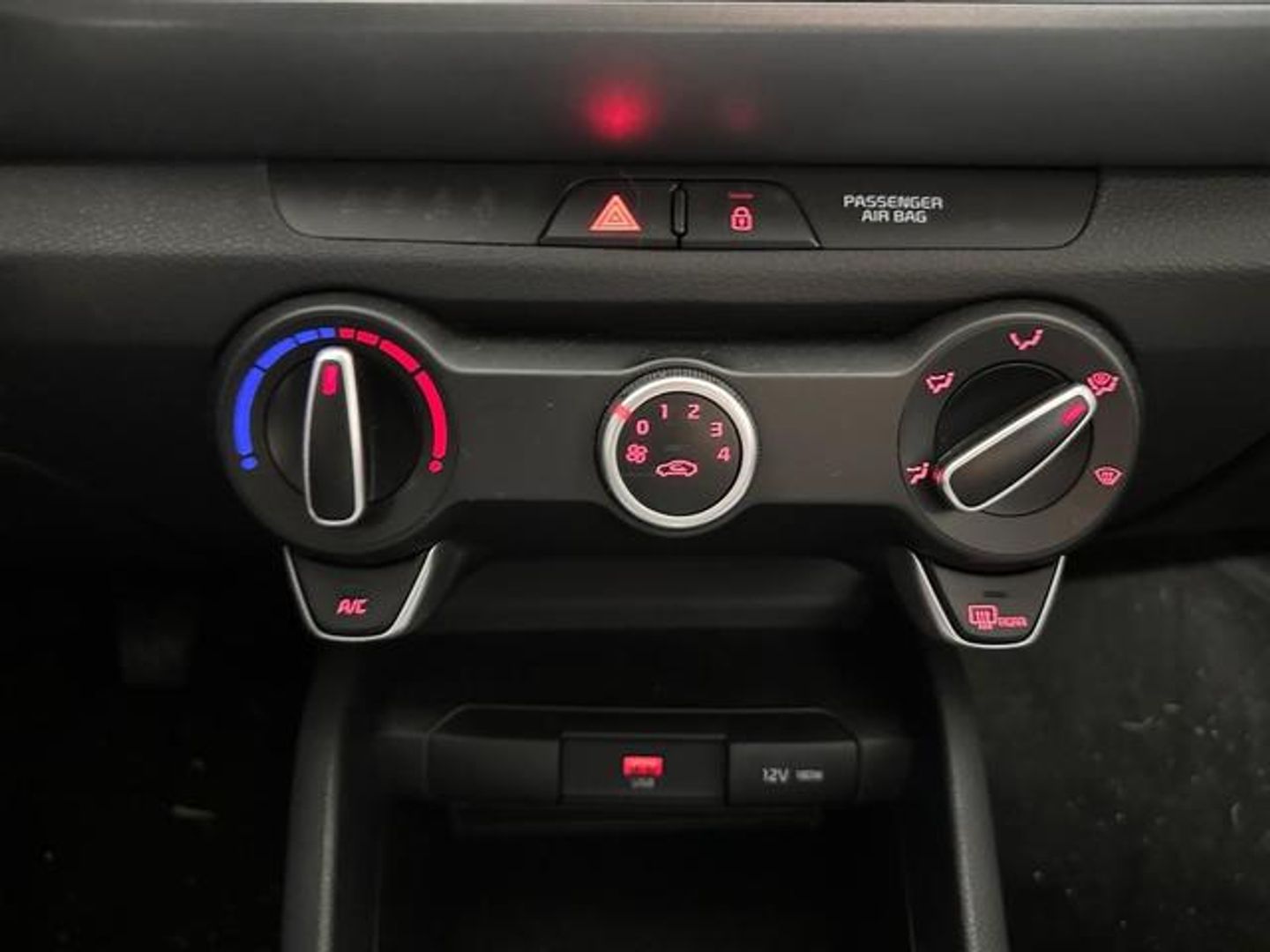 Kia Stonic 1.0 T-GDi MHEV MT Concept 74 kW (100 CV)
