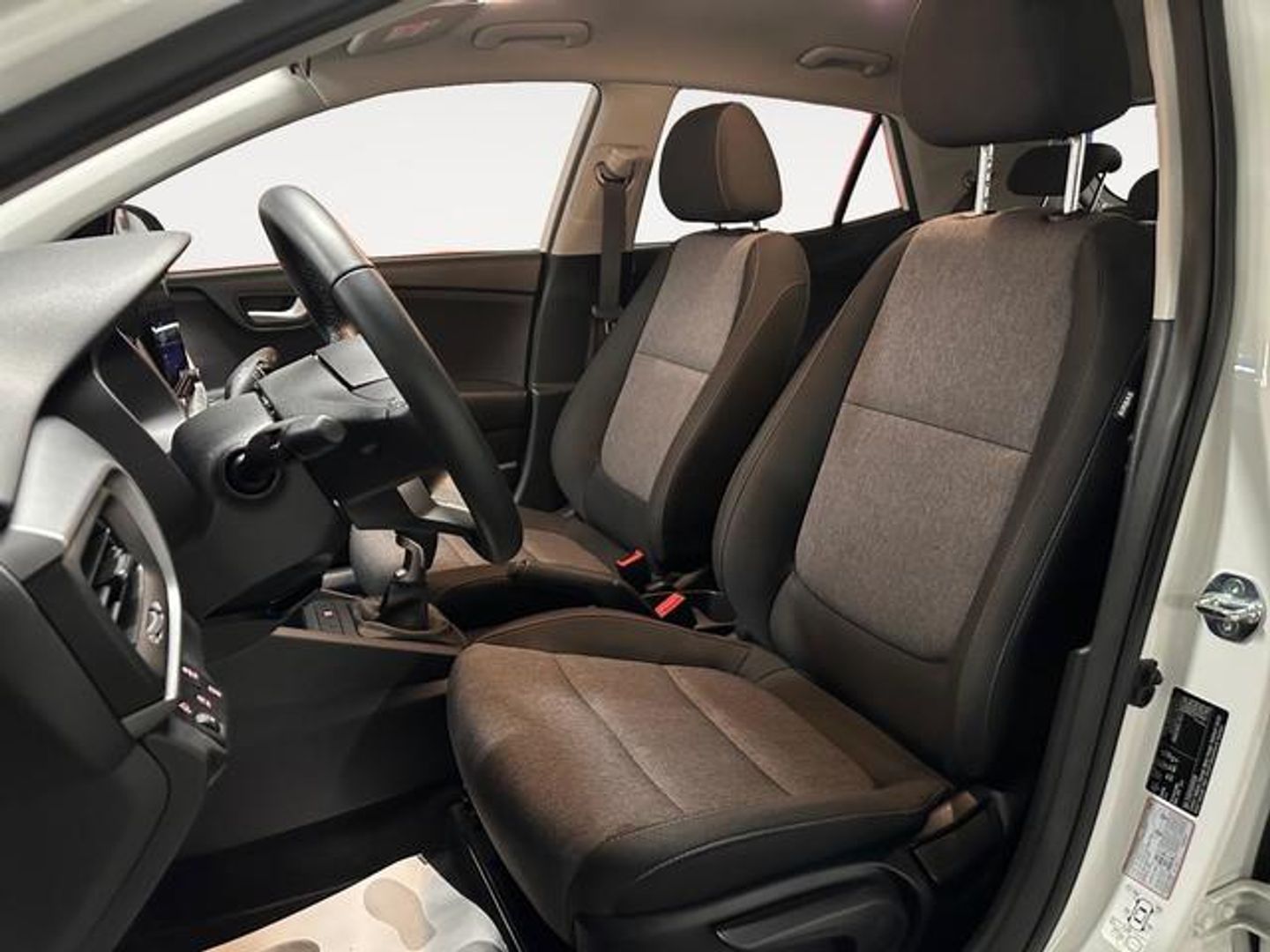 Kia Stonic 1.0 T-GDi MHEV MT Concept 74 kW (100 CV)