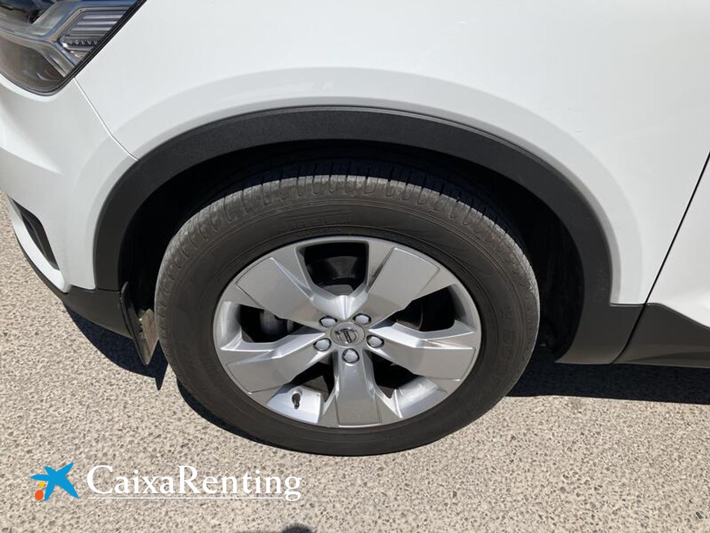 Volvo XC40 T3 Momentum Pro Auto 120 kW (163 CV)
