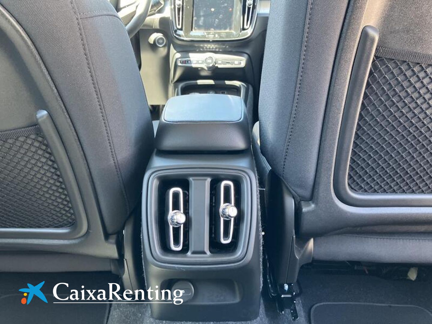Volvo XC40 T3 Momentum Pro Auto 120 kW (163 CV)