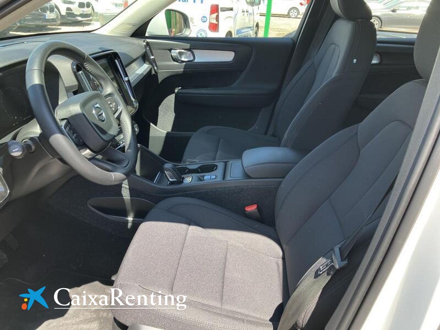 Volvo XC40 T3 Momentum Pro Auto 120 kW (163 CV)