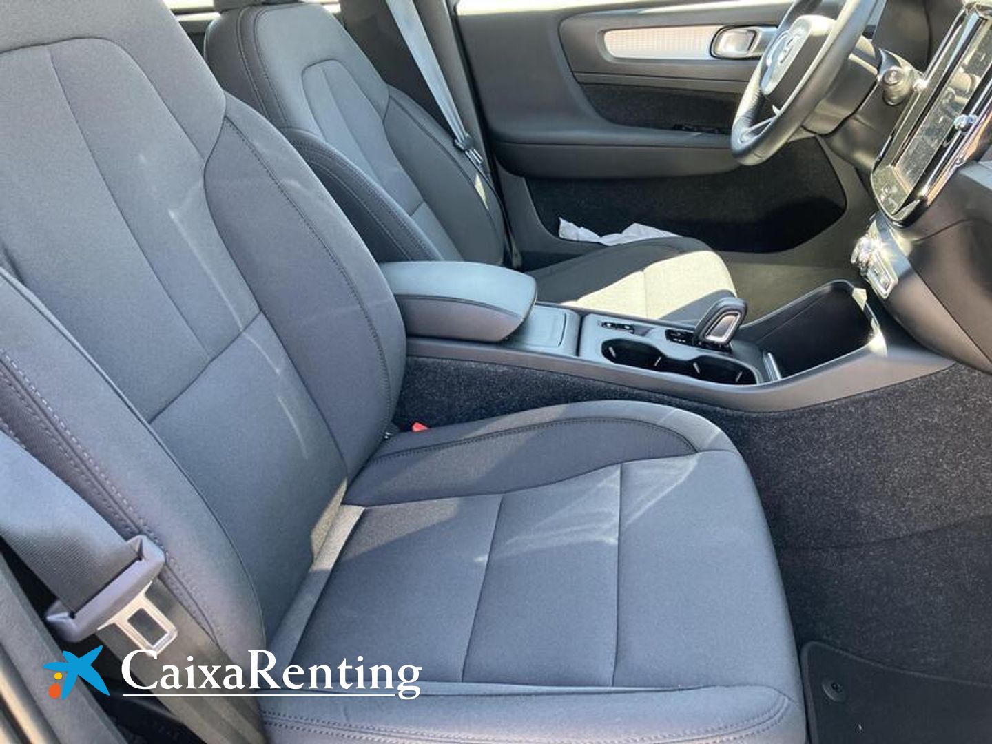 Volvo XC40 T3 Momentum Pro Auto 120 kW (163 CV)