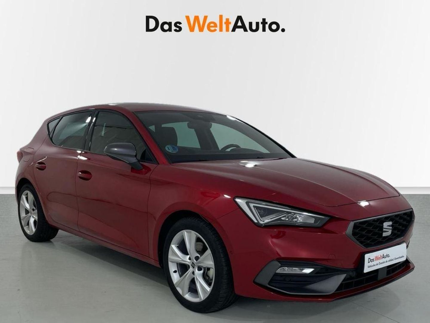 SEAT León 1.5 eTSI S&S FR Special Edition Vision DSG 110 kW (150 CV) Rojo Sedan