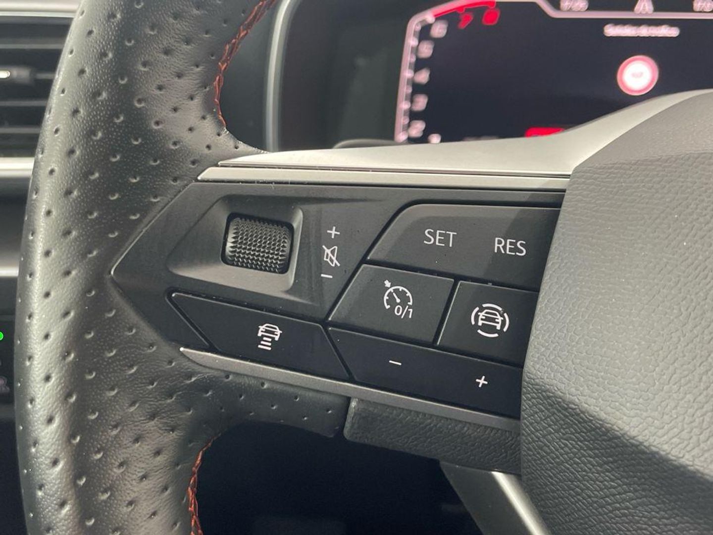 SEAT León 1.5 eTSI S&S FR Special Edition Vision DSG 110 kW (150 CV)