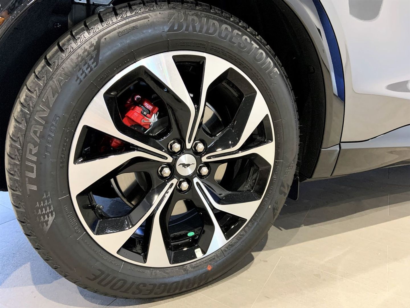 Ford Mustang Mach-E Premium AWD Batería 98.8Kwh 216 kW (294 CV)