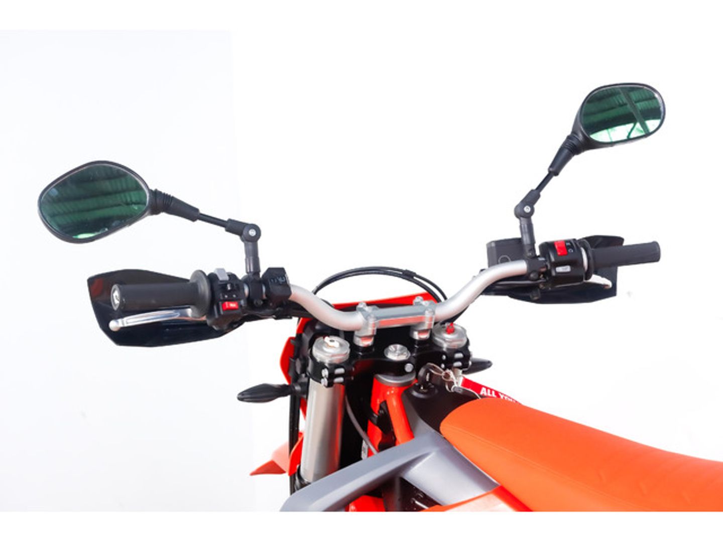 KTM SMC R 690