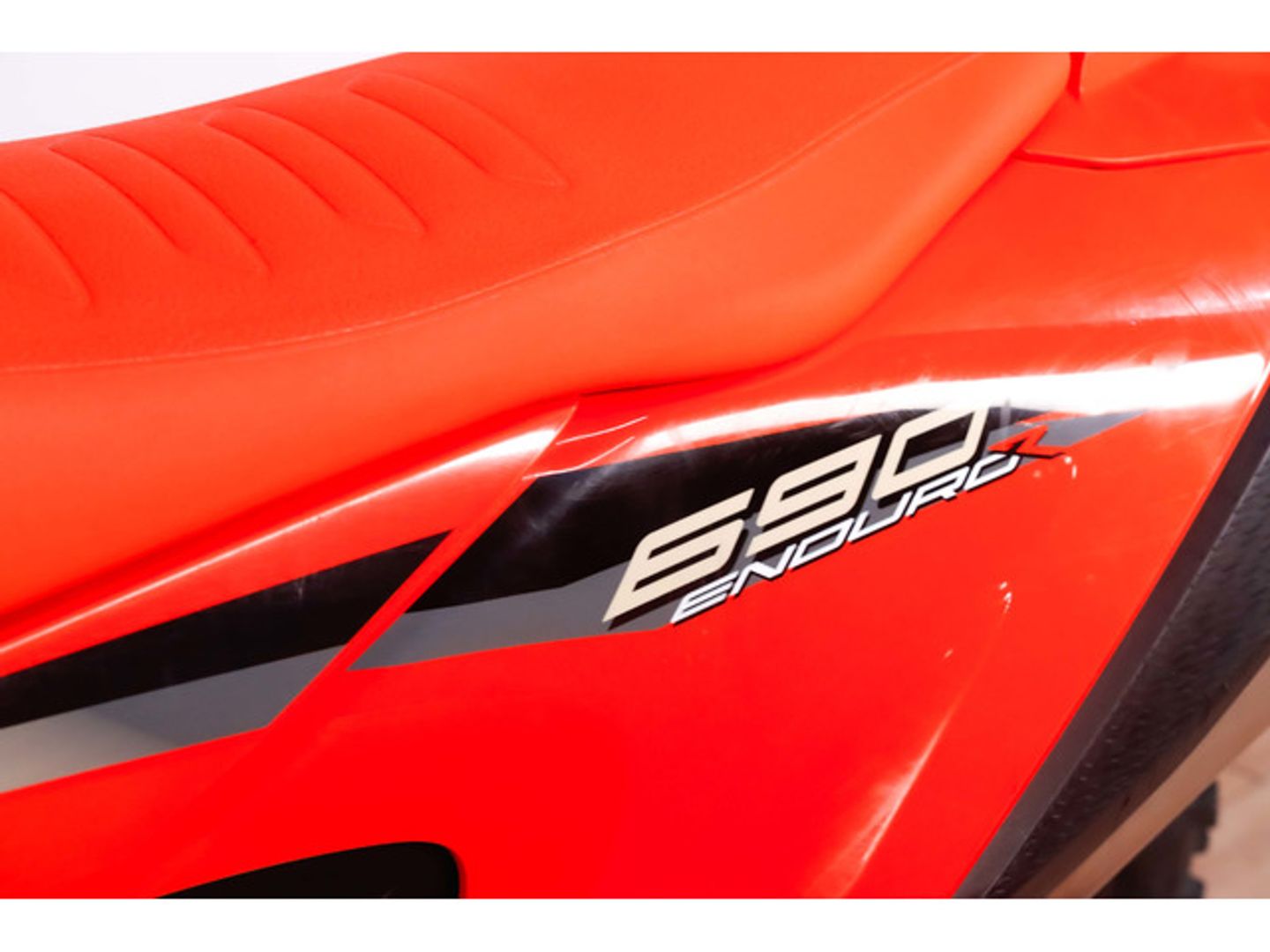 KTM SMC R 690
