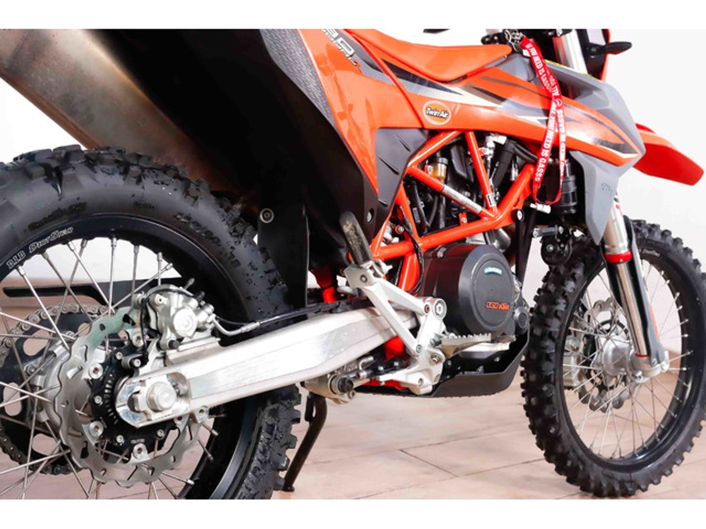 KTM SMC R 690