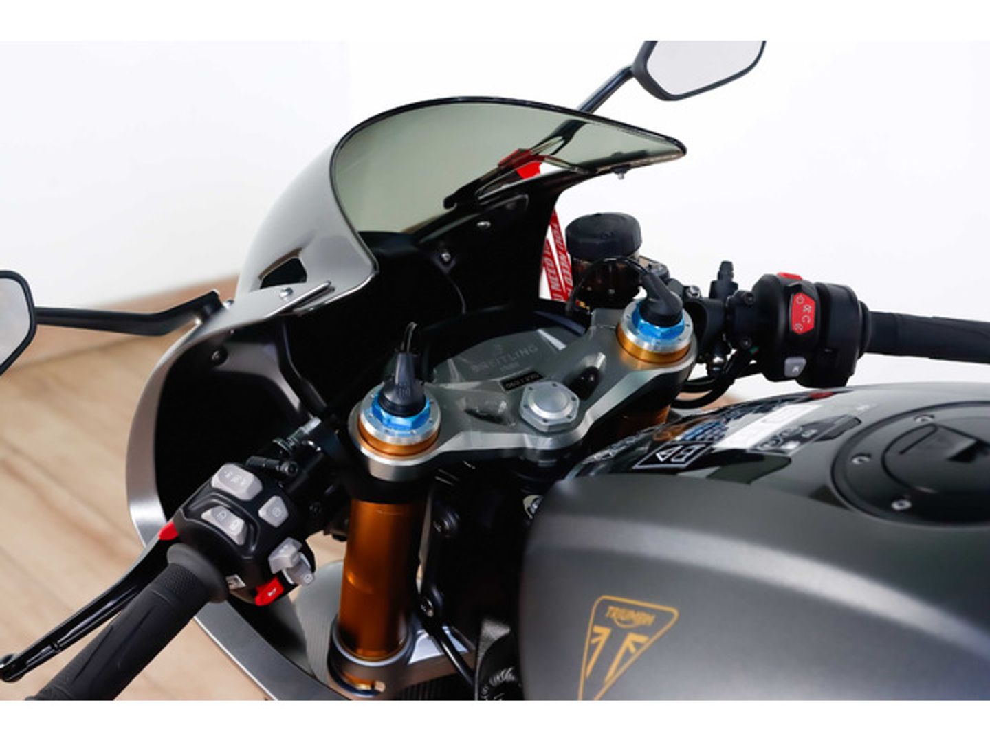 Triumph SPEED TRIPLE 1200 RR Breitling Edition