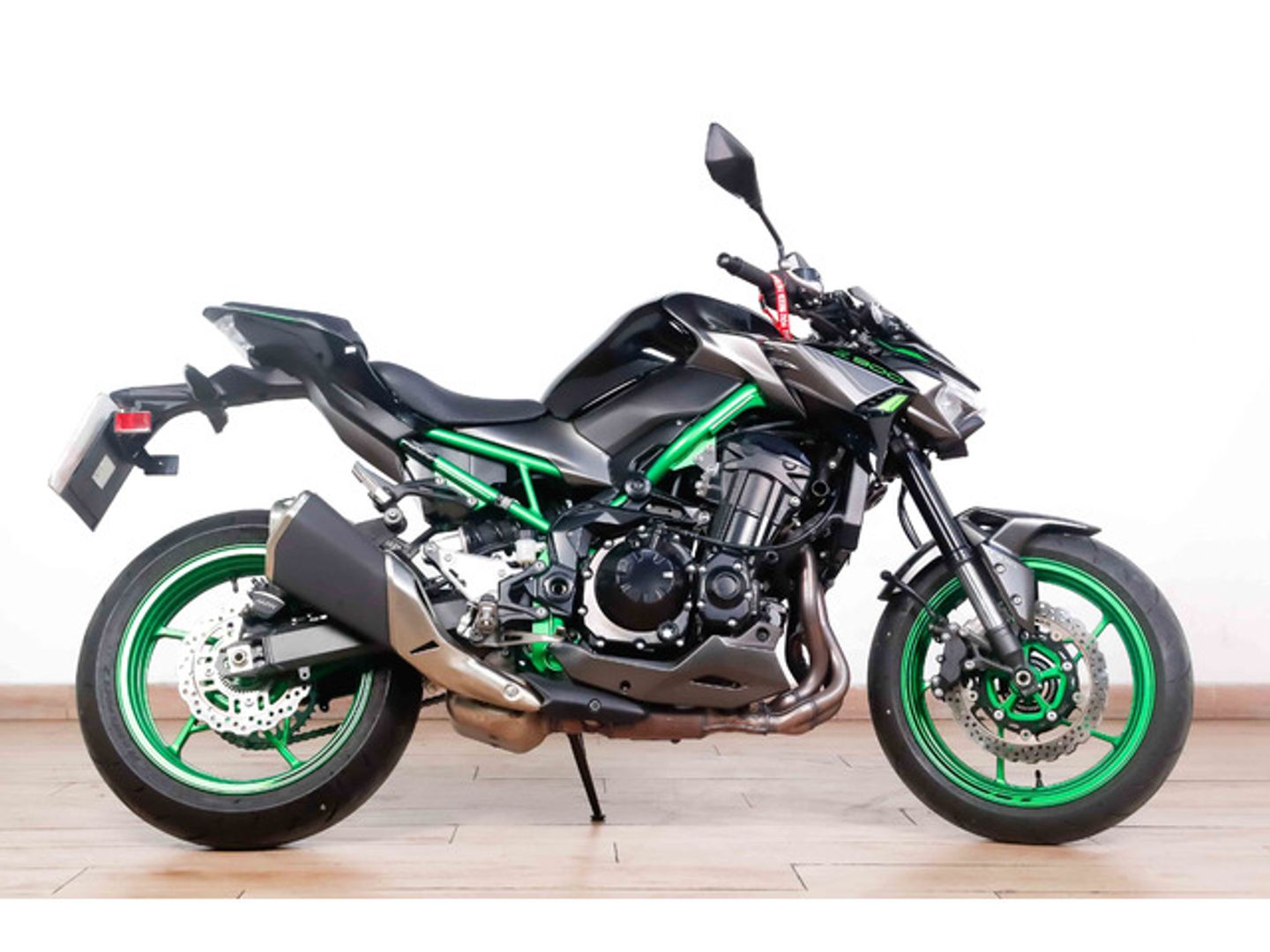 Kawasaki Z900 Negro Motorcycle