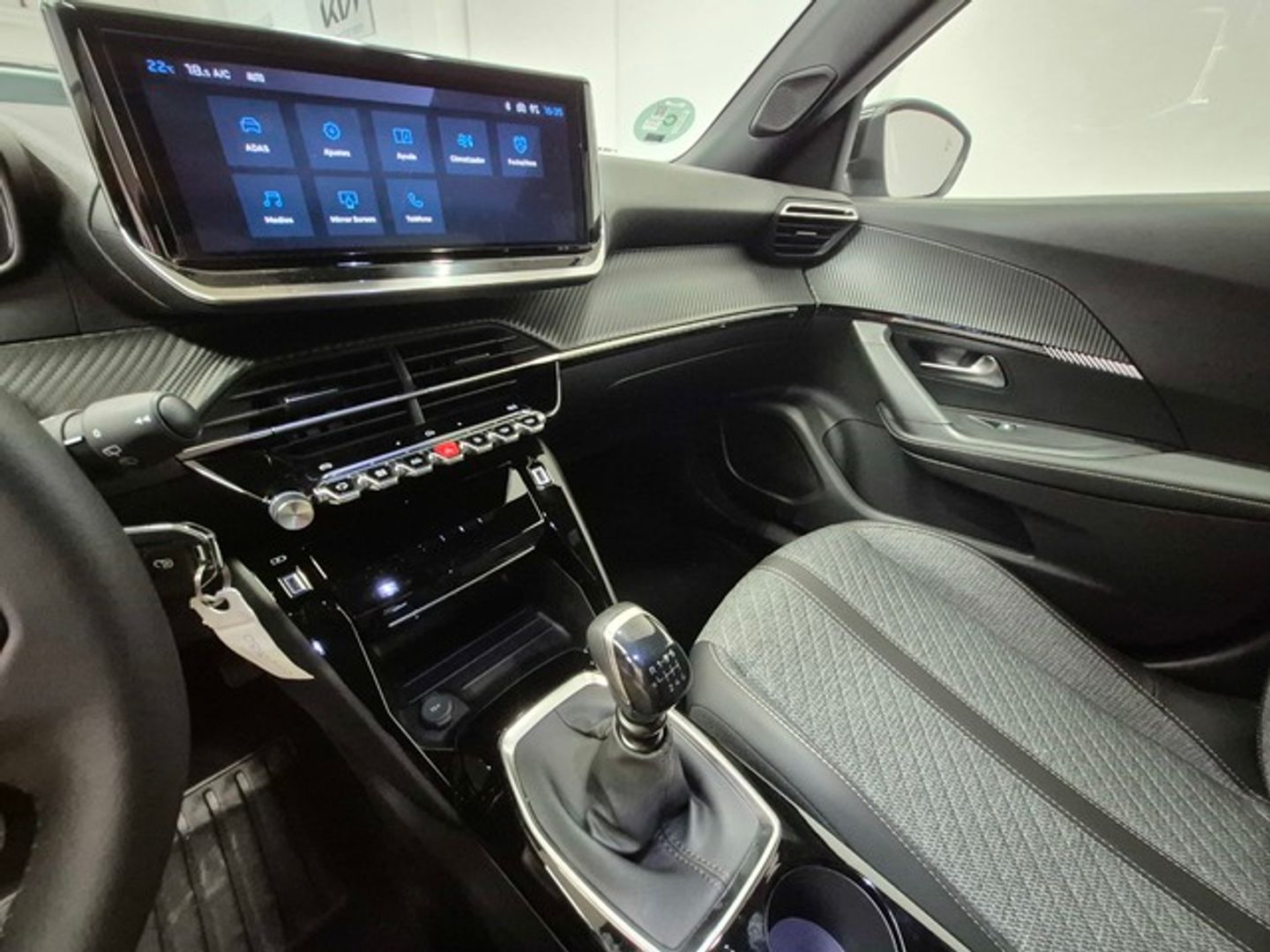 Peugeot 2008 PureTech 100 S&S Allure 75 kW (100 CV)
