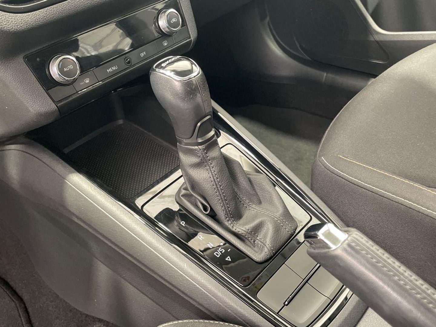 Skoda Kamiq 1.0 TSI Ambition DSG 81 kW (110 CV)