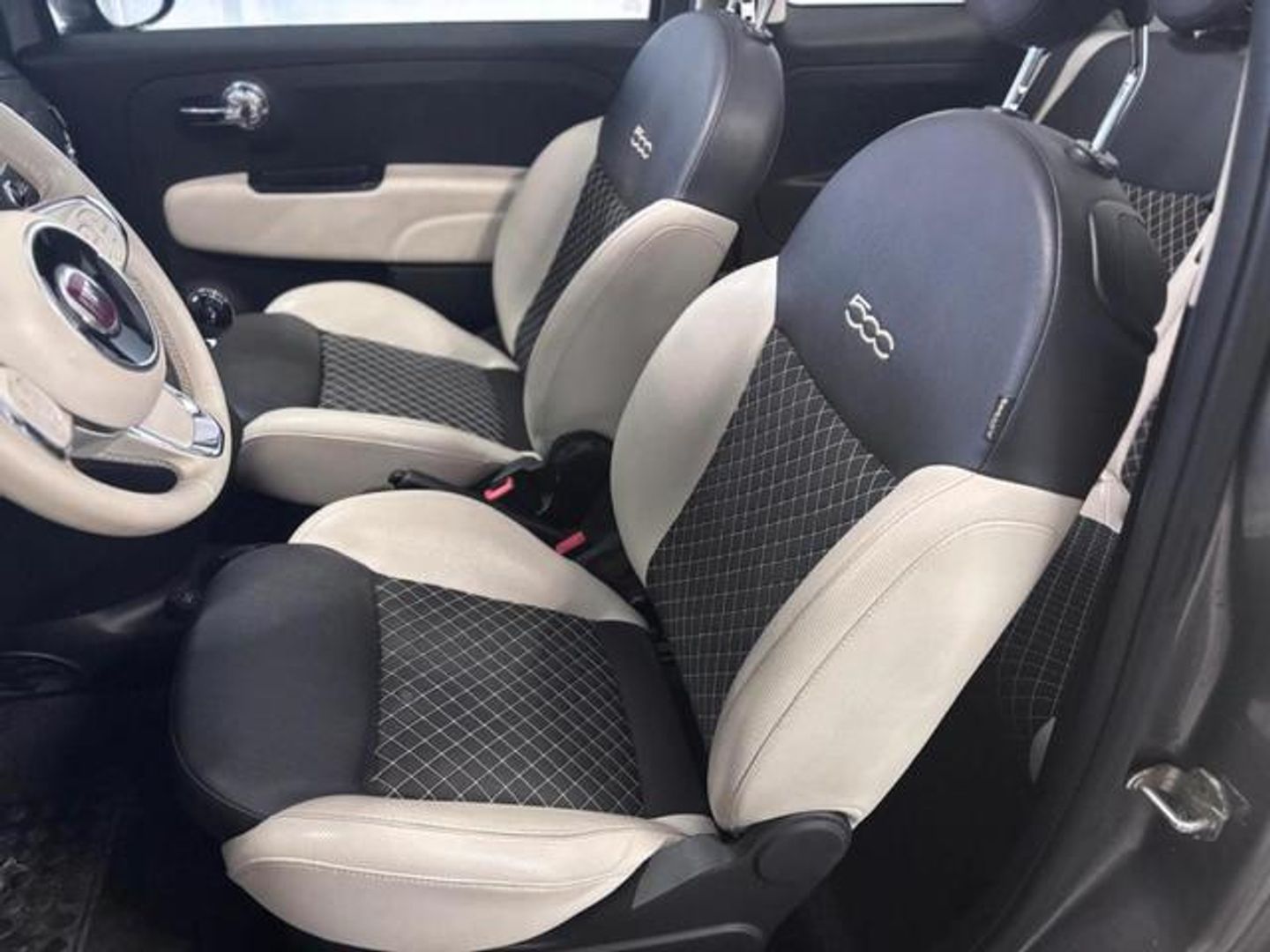 Fiat 500C 1.0 Hybrid Dolcevita 51 kW (70 CV)