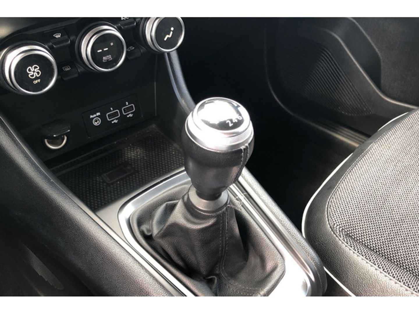 Renault Captur Zen TCe 66 kW (90 CV)