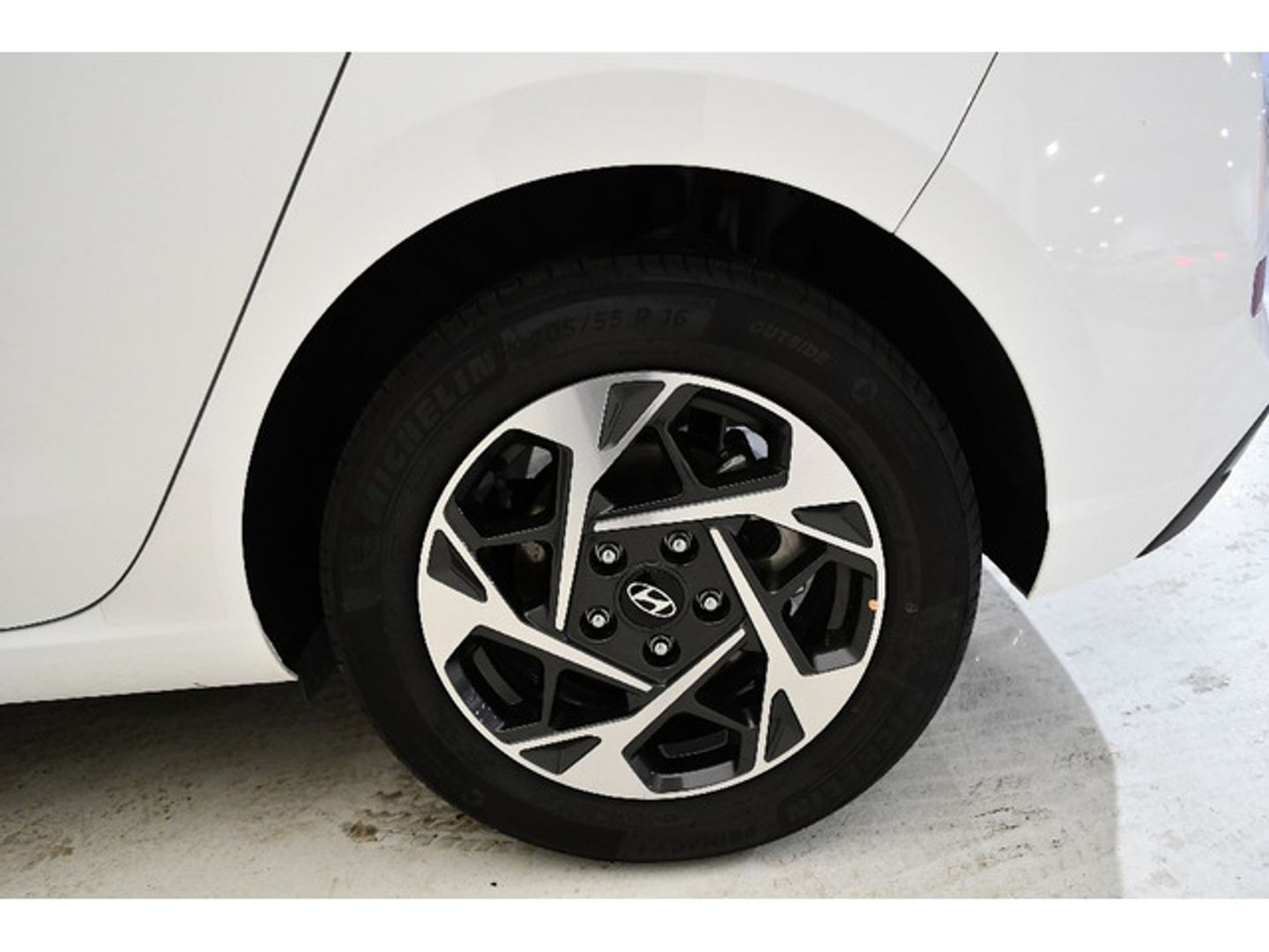 Hyundai i30 1.0 TGDI 48V Klass 74 kW (100 CV)