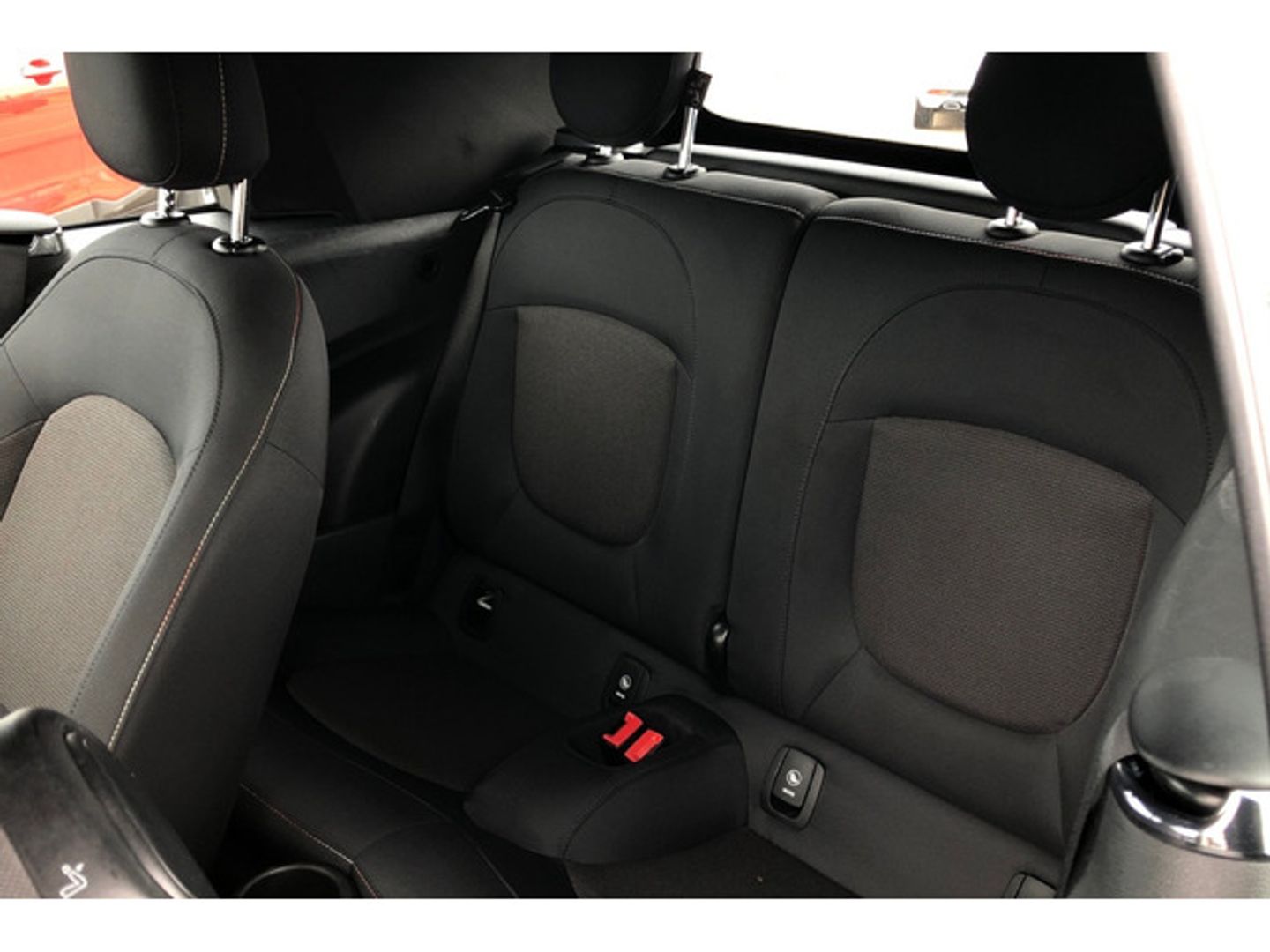 MINI MINI Cabrio Cooper 100 kW (136 CV)