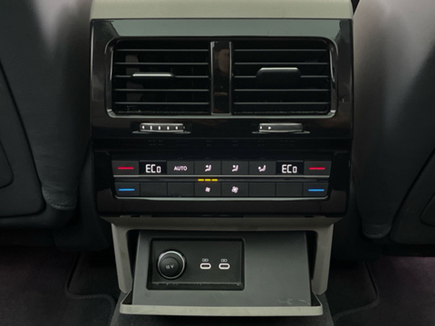 Volkswagen Touareg Elegance 3.0 V6 TSI eHybrid 4Motion 280 kW (381 CV) tiptronic