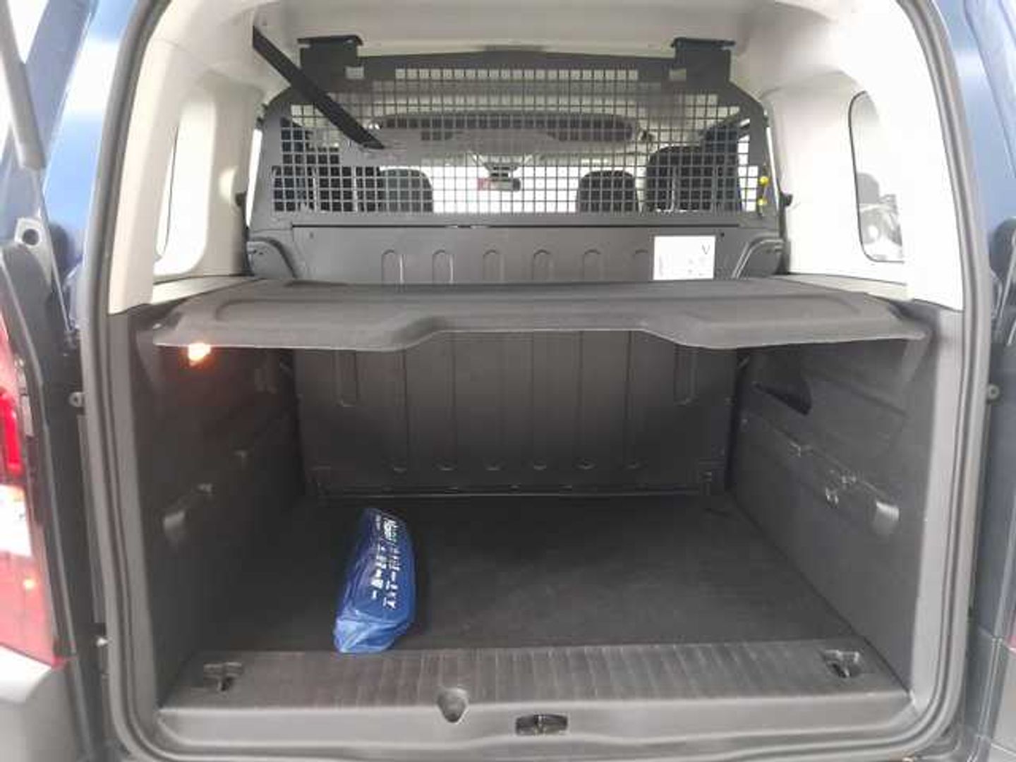 Peugeot Rifter Active Business Standard BlueHDi 73 kW (100 CV)