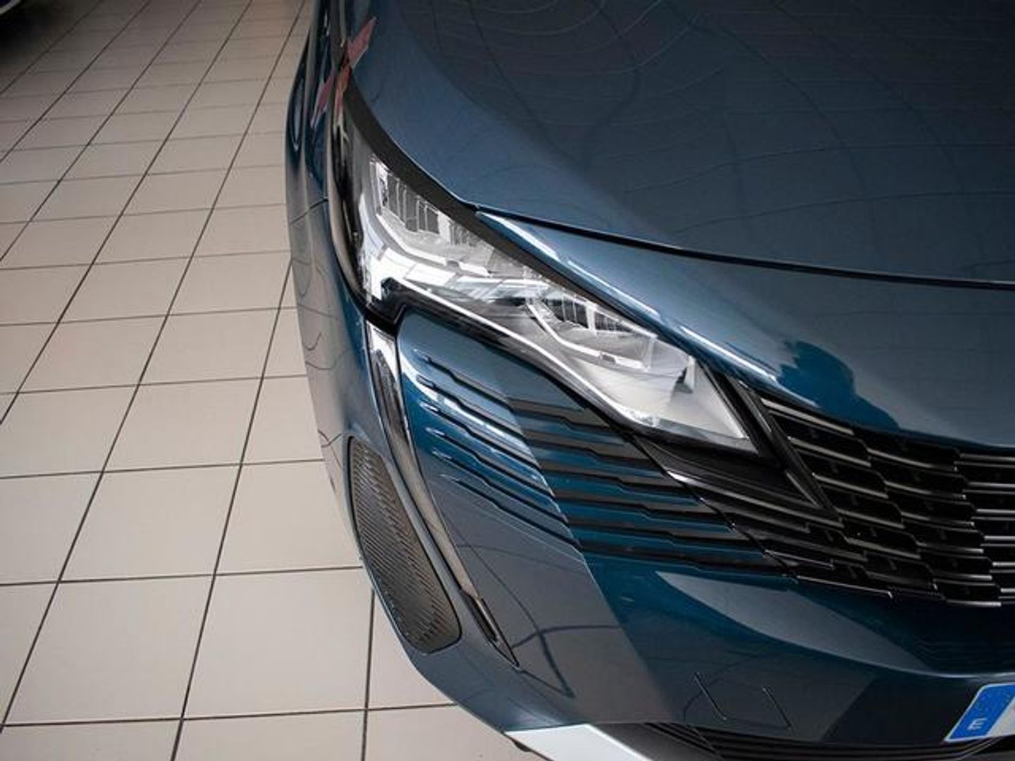 Peugeot 5008 BlueHDI 130 S&S Allure Pack EAT8 96 kW (130 CV)