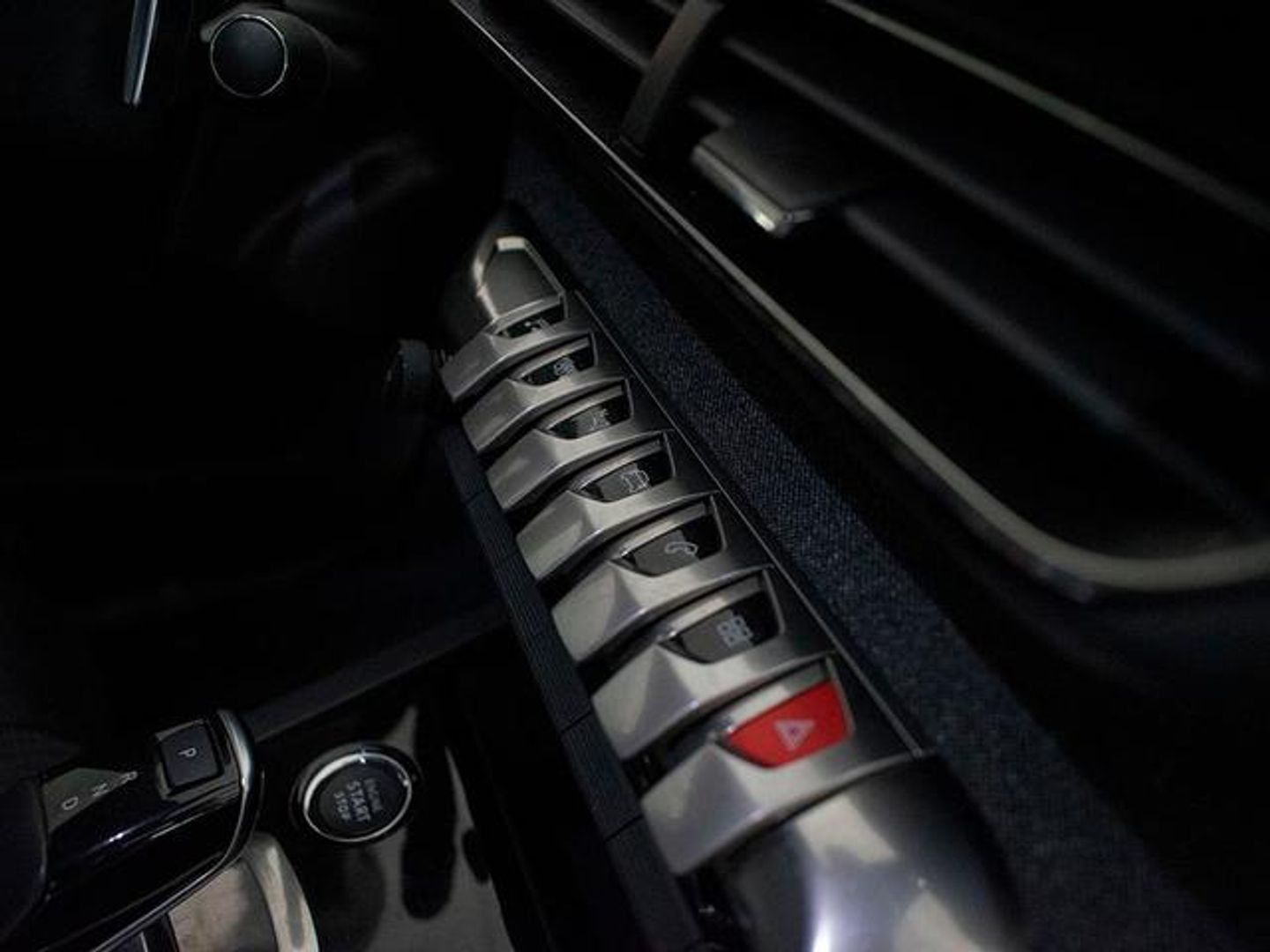 Peugeot 5008 BlueHDI 130 S&S Allure Pack EAT8 96 kW (130 CV)
