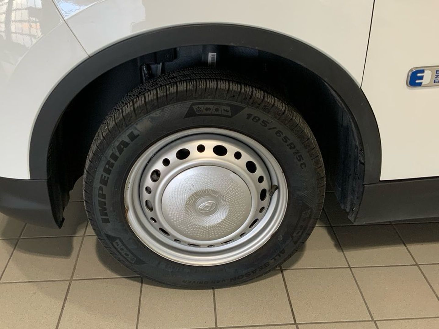 MAXUS eDeliver 3 LWB 35 kWh 90 kW (122 CV)