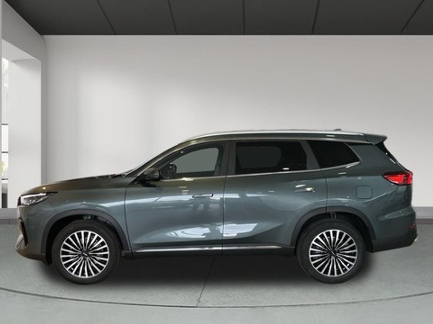Ebro S800 1.6 TGDI Luxury DCT 108 kW (147 CV)