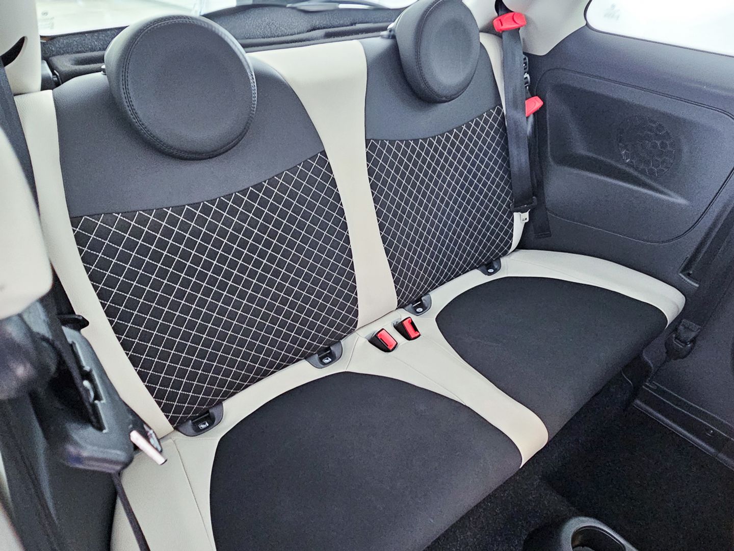 Fiat 500 1.0 Hybrid Dolcevita 51 kW (70 CV)