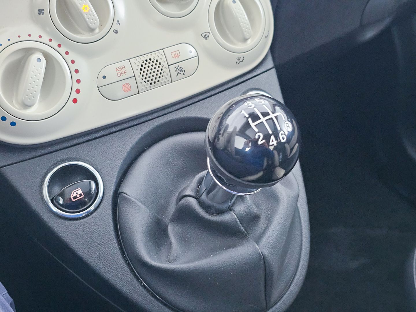 Fiat 500 1.0 Hybrid Dolcevita 51 kW (70 CV)