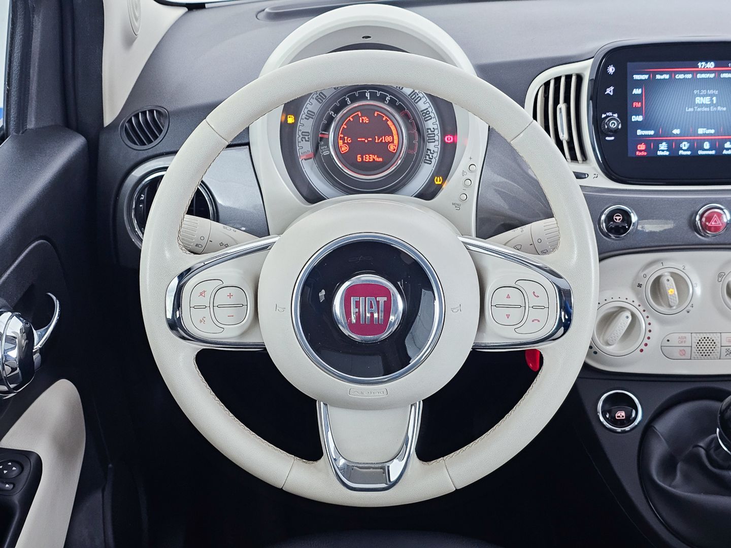 Fiat 500 1.0 Hybrid Dolcevita 51 kW (70 CV)