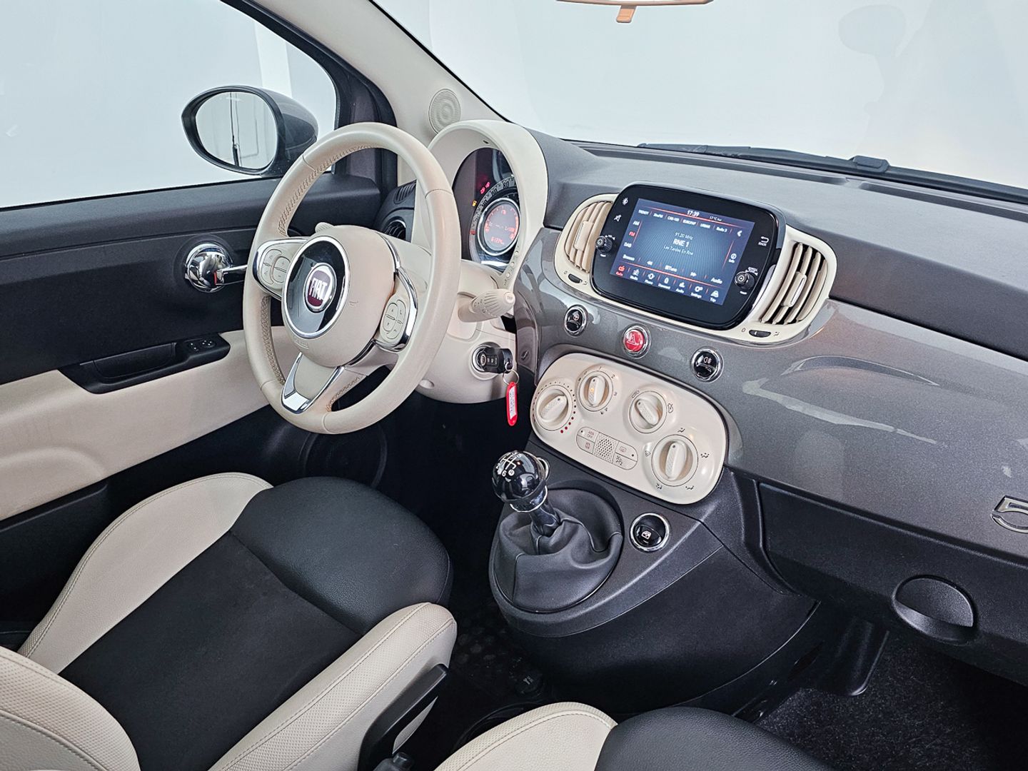Fiat 500 1.0 Hybrid Dolcevita 51 kW (70 CV)