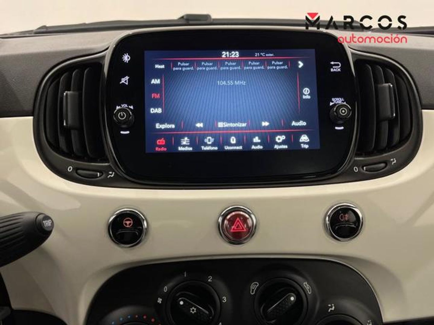 Fiat 500 1.0 Hybrid Dolcevita 51 kW (70 CV)