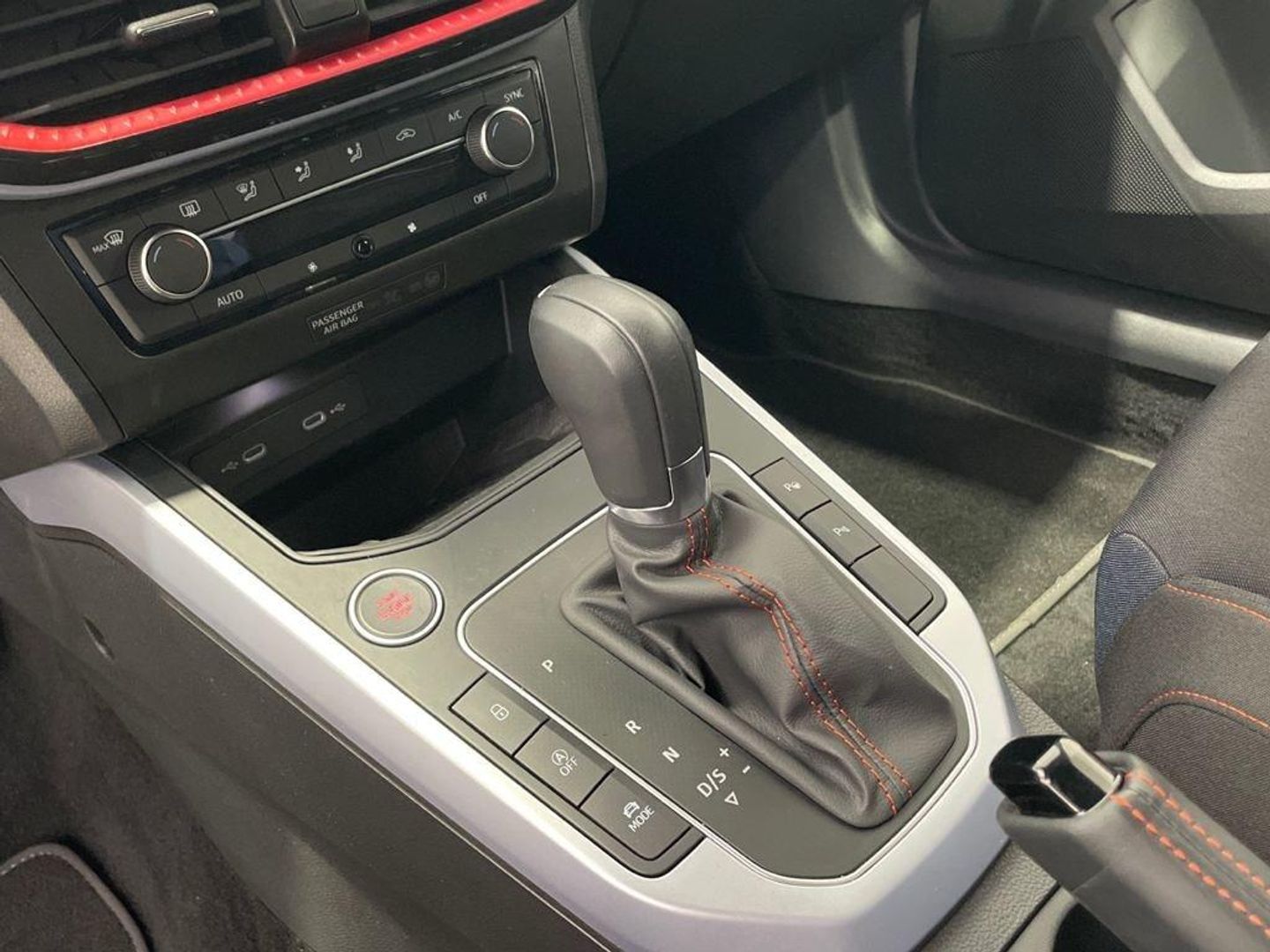 SEAT Arona 1.0 TSI FR XM DSG 81 kW (110 CV)