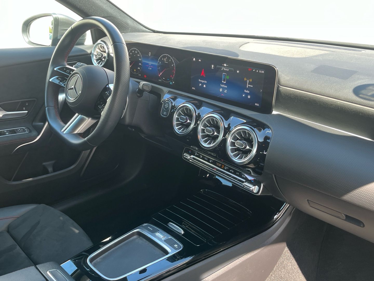 Mercedes-Benz Clase A 180 100 kW (136 CV)
