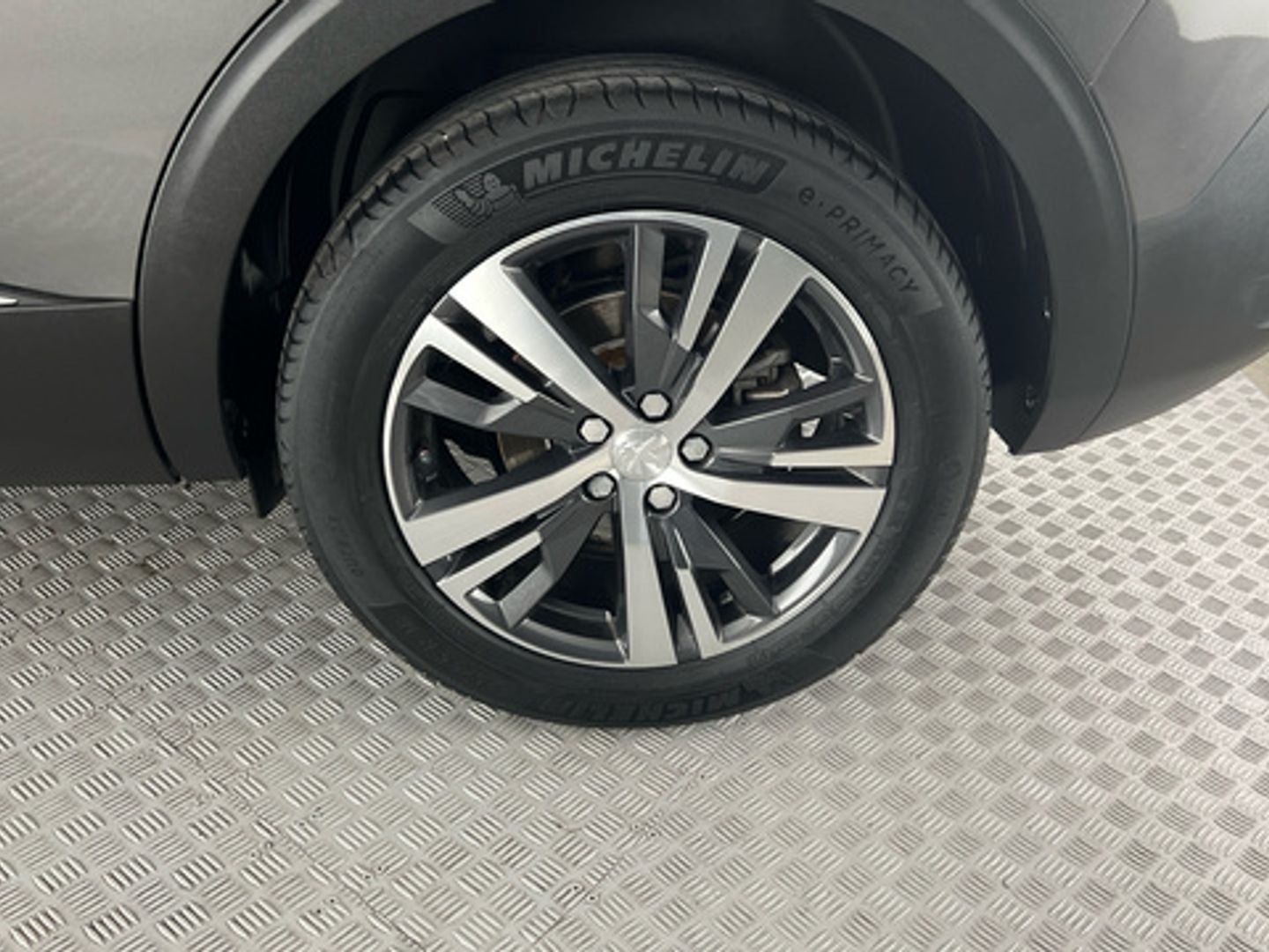 Peugeot 5008 PureTech 130 S&S Allure Pack EAT8 96 kW (130 CV)