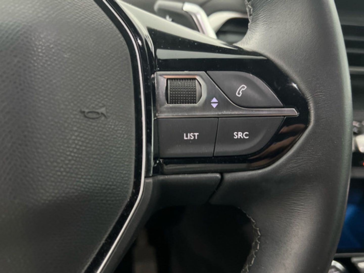 Peugeot 5008 PureTech 130 S&S Allure Pack EAT8 96 kW (130 CV)