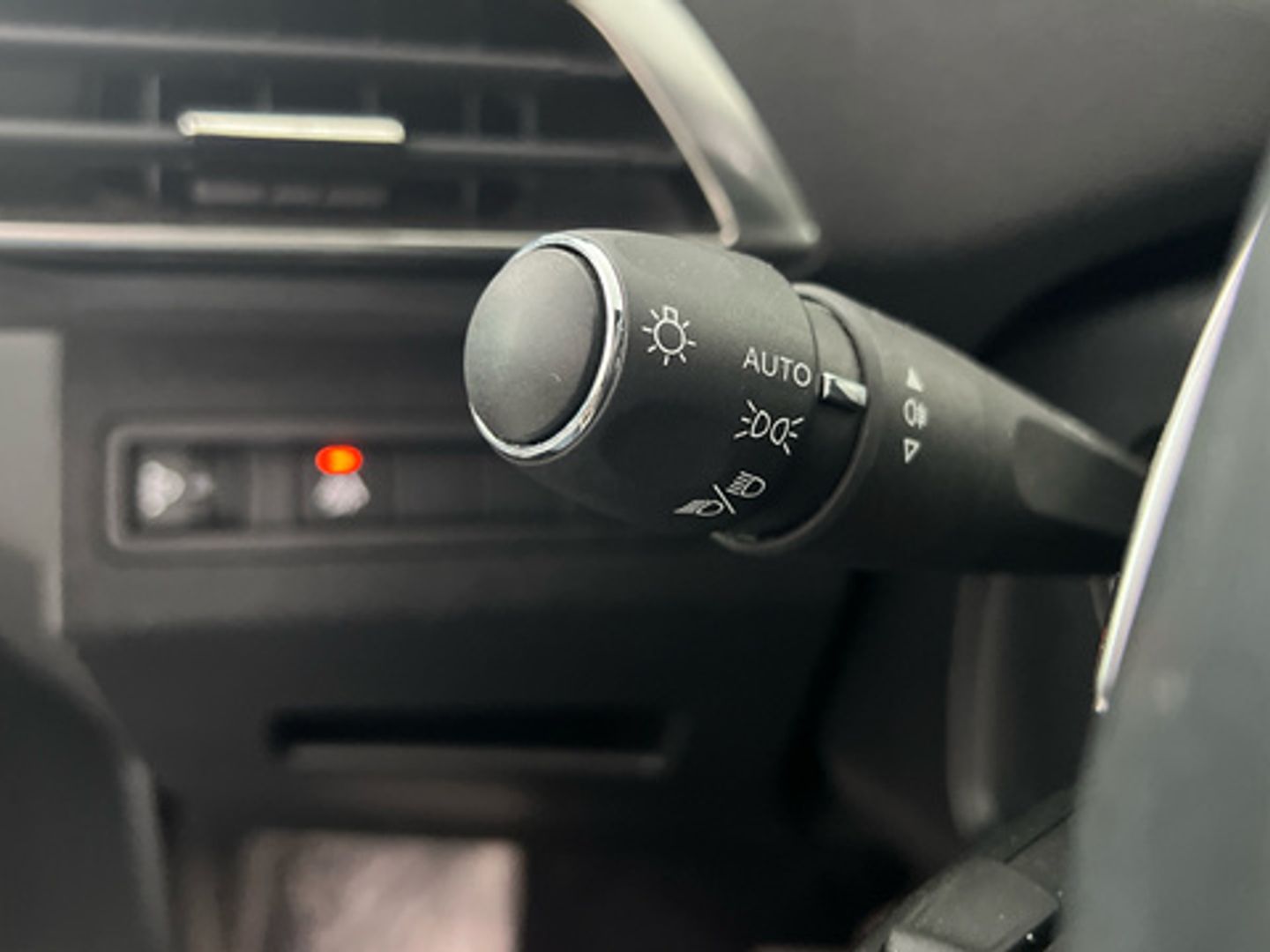 Peugeot 5008 PureTech 130 S&S Allure Pack EAT8 96 kW (130 CV)