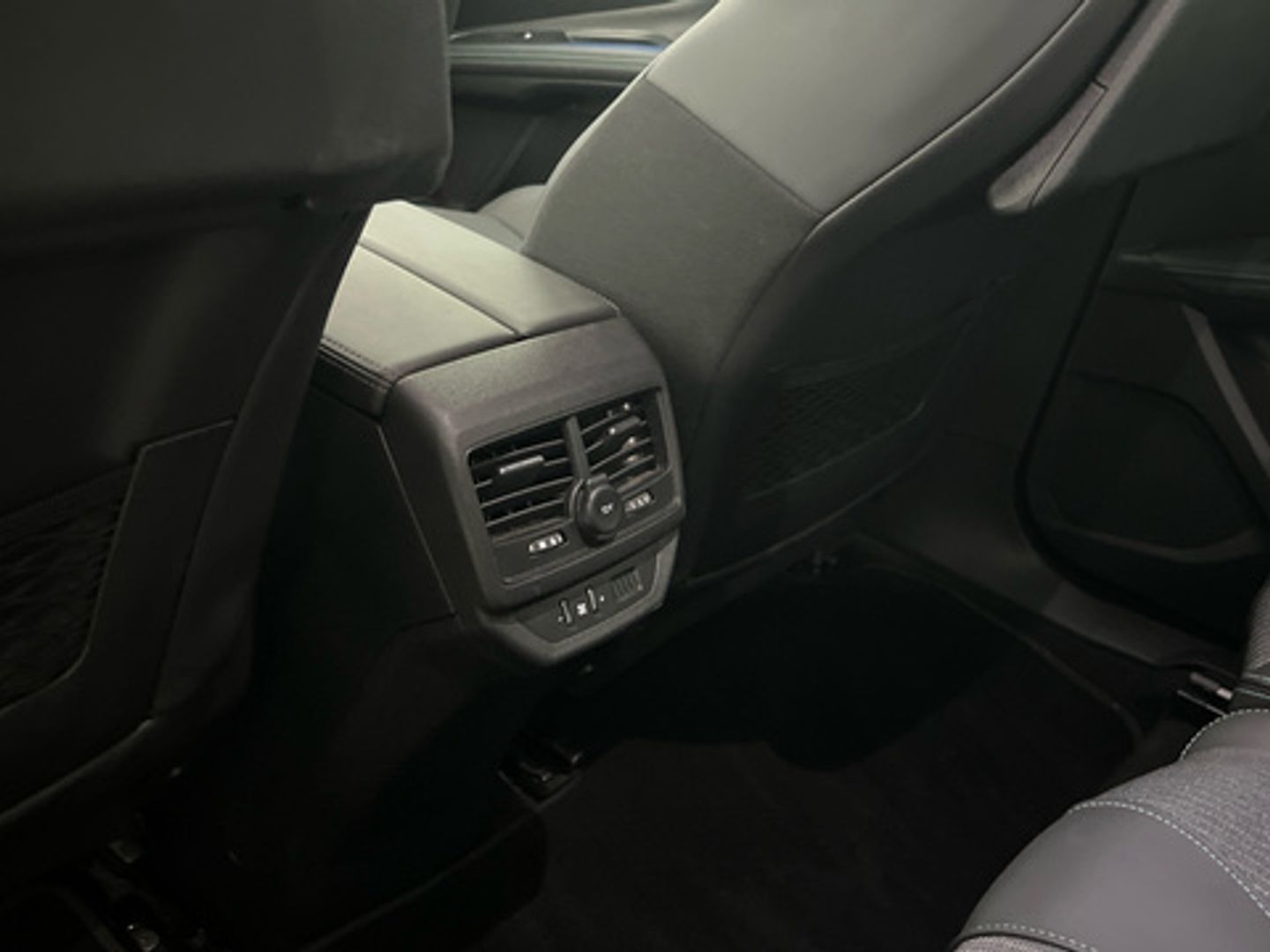 Peugeot 5008 PureTech 130 S&S Allure Pack EAT8 96 kW (130 CV)