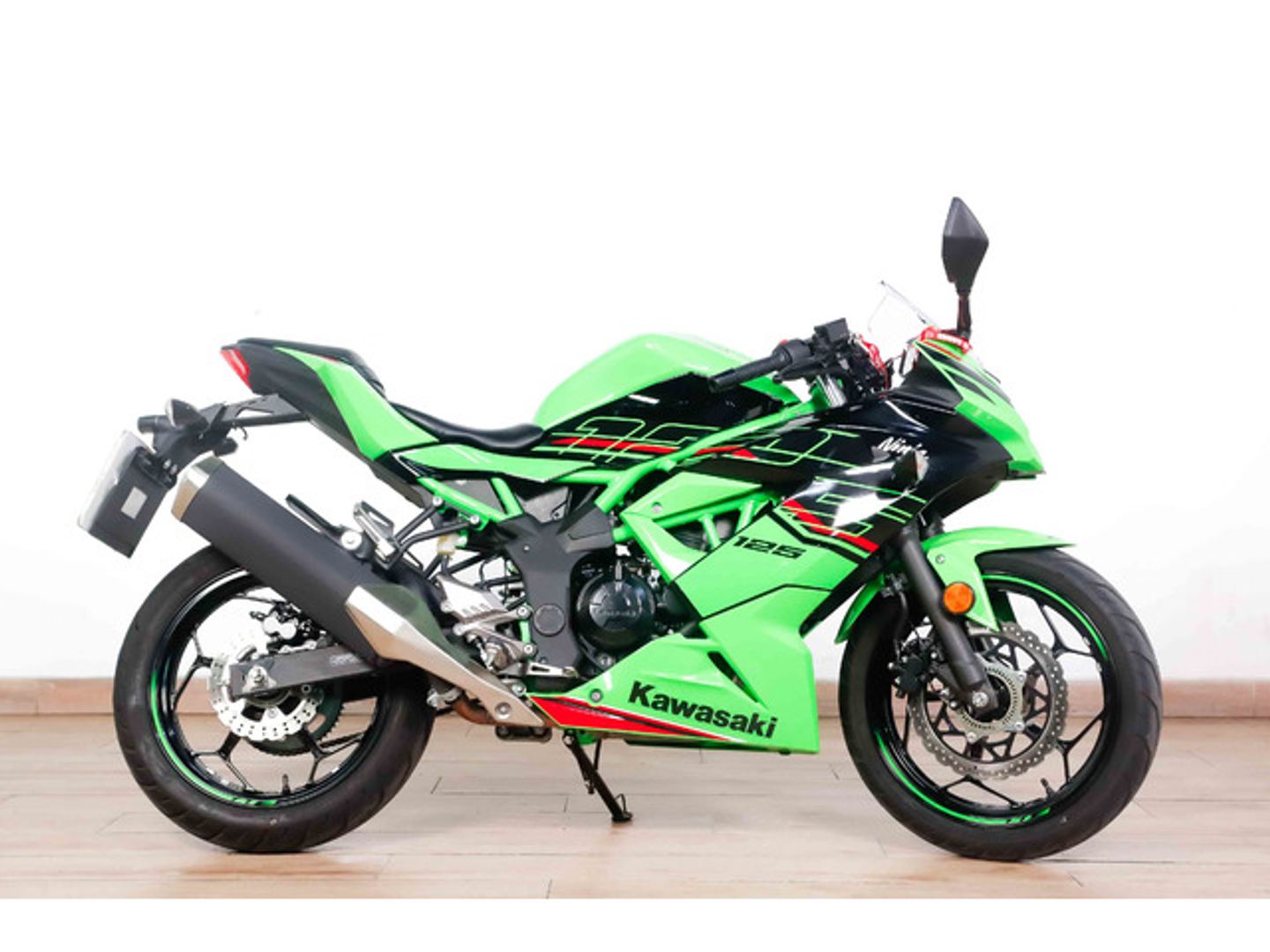 Kawasaki Ninja 125 Verde Motorcycle