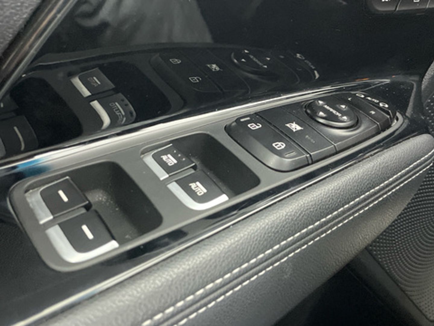 Kia Niro 1.6 GDi PHEV Híbrido Emotion 104 kW (141 CV)